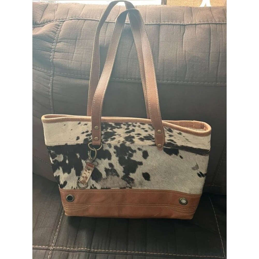 Large Myra cowhide bag VGC